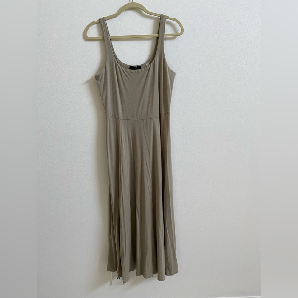 T Tahari Sleeveless A line MIDI Dress